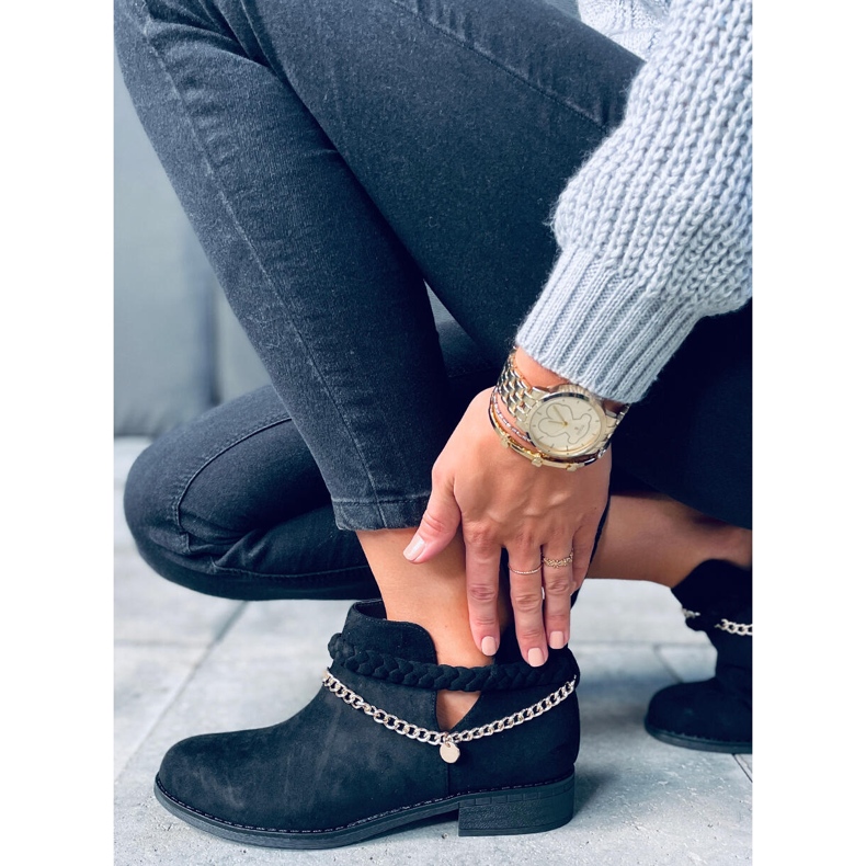 Cut-Out-Stiefel mit Kette in Cupro Black schwarz 1