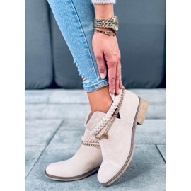 Cut-Out-Stiefel mit Kette in Cupro Beige 1
