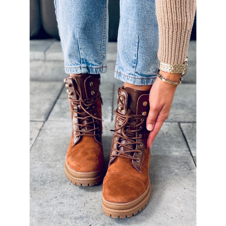 Arbeiterinnen von Gaba Camel braun 2