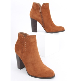 Hochhackige Stiefel von Nora Camel braun 2