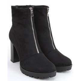 Andrea Schwarze High Heels 1