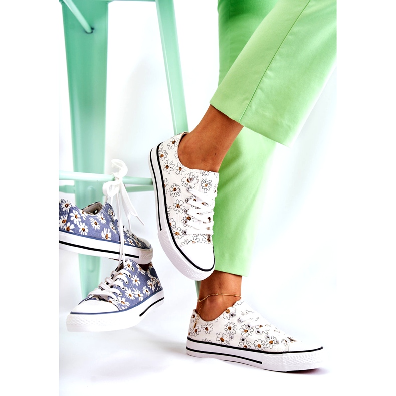 PS1 Niedrige Turnschuhe der Frauen mit weißen Janey-Blumen 3