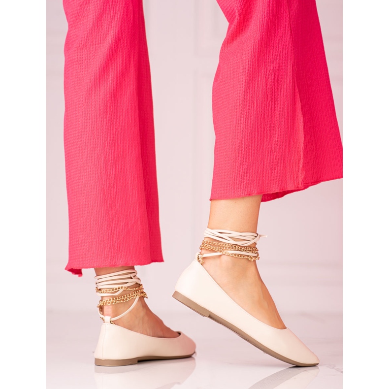 Beige Shelovet-Ballerinas für Damen mit Ketten 1