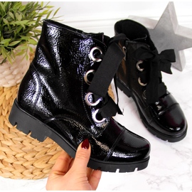 Schwarz isolierte schwarze Lackstiefel für Mädchen Kornecki 6220 1