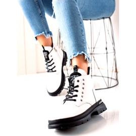 Weiße isolierte Stiefel Filippo DBT3063 / 21 WH 1