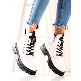 Weiße isolierte Stiefel Filippo DBT3063 / 21 WH 2