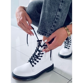 PA1 Carol White Martensiaki-Stiefel weiß 2