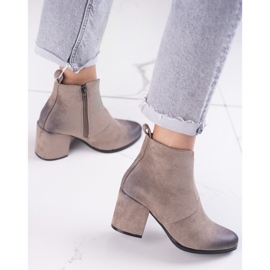 Beigefarbene Damenstiefeletten mit Shelovet-Gummiband 3