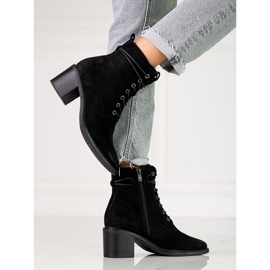 Schwarzer Shelovet Damenschnürstiefel aus ökologischem Wildleder 1