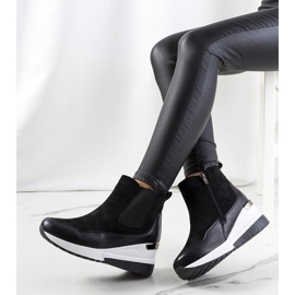 BM Schwarze Arkala isolierte Keilstiefel 1