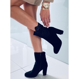 Hochhackige Stiefel mit Spitze von Esmeralda Black schwarz 1