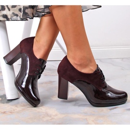 Damen-Jazzschuhe auf einem kastanienbraunen Jezzi-Pfosten rot mehrfarbig 1