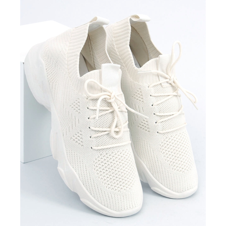 Zoila Beige Socken Socken 2