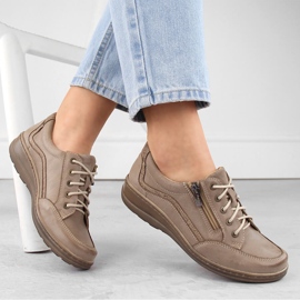 Bequeme Damenschuhe aus braunem Helios-Leder 1