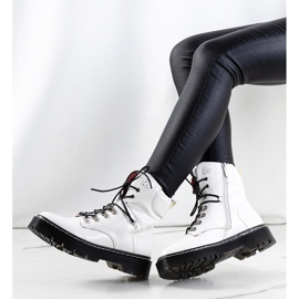 Weiße Startrail-Stiefel 1