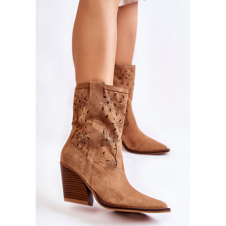 FB1 Modische Cowboystiefel aus Wildleder mit Camel Coralie Blumen braun 1