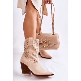 FB1 Modische Wildleder-Cowboystiefel mit beigefarbenen Coralie-Blumen 2