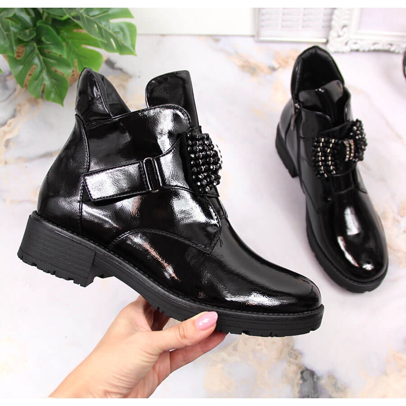 Damenstiefel mit schwarz lackierter Potocki-Schleife 1