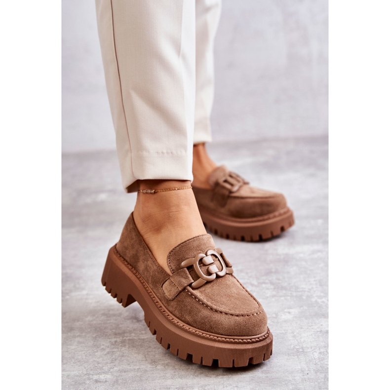 FB2 Damen-Brogues aus Wildleder mit dunkelbeiger Leeza-Verzierung 1