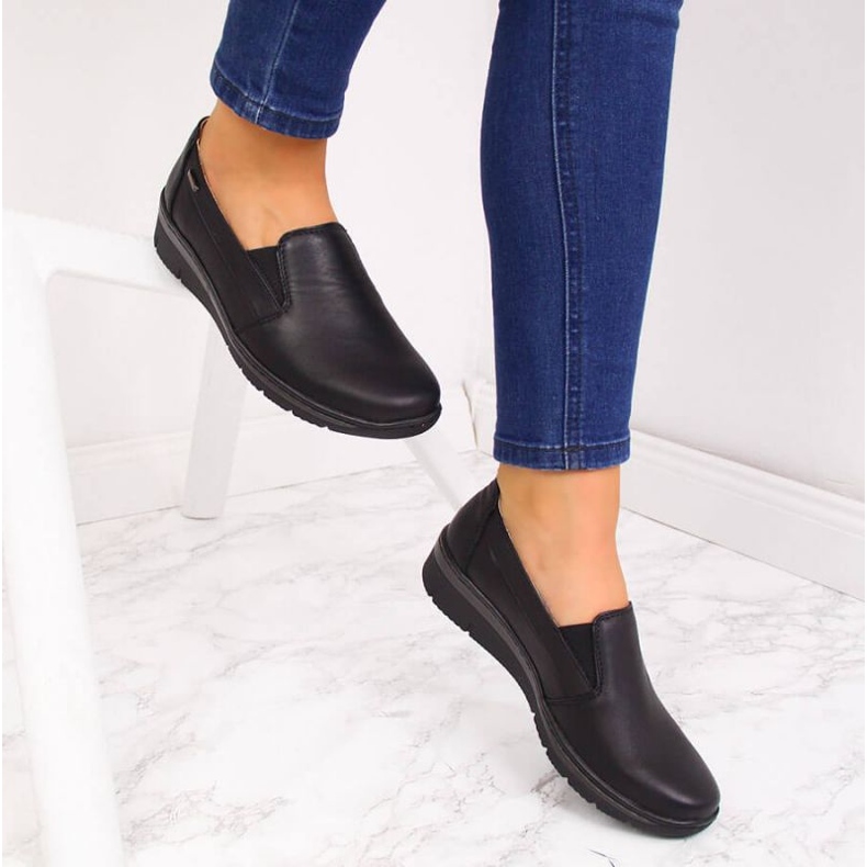 Helios Schlupfschuhe aus Leder schwarz 2