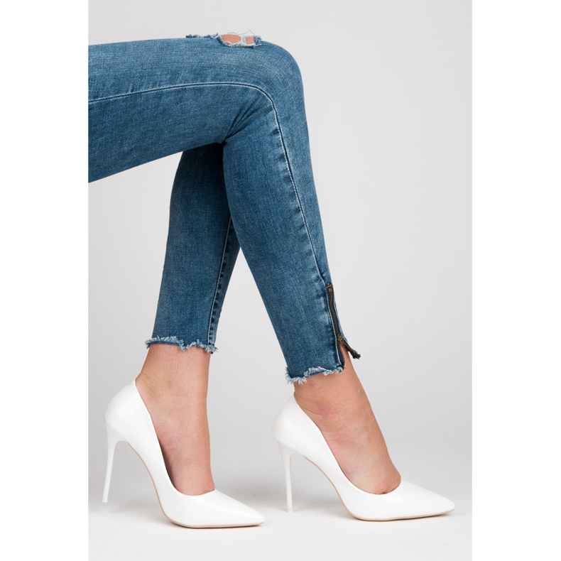 Comer Weiß lackierte Anstecknadeln 2