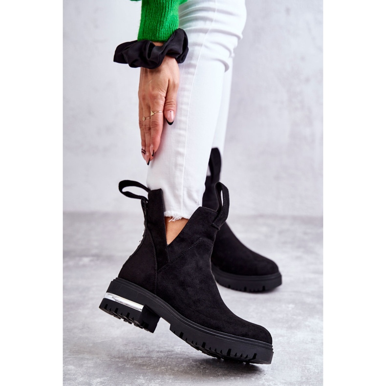 PS1 Schwarze Elvera-Wildlederstiefeletten mit Ausschnitten 1