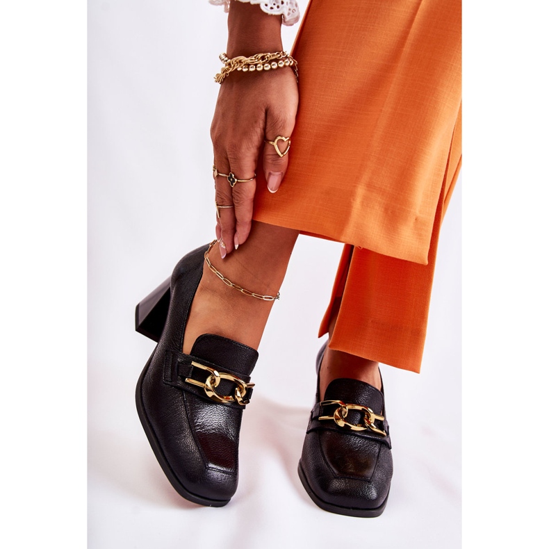 Lederpumps mit Kette Laura Messi 2515 Schwarz 2