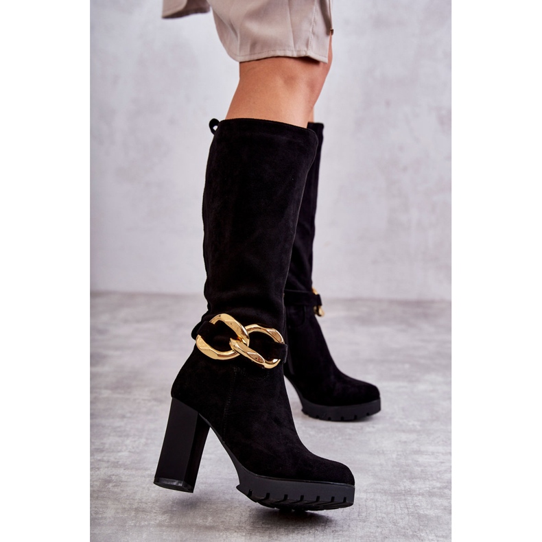 Schwarze Jackson Wildlederstiefel mit abnehmbarer Kette 2