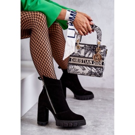 Modische Wildlederstiefel auf High Heel Laura Messi 2509 Schwarz 2