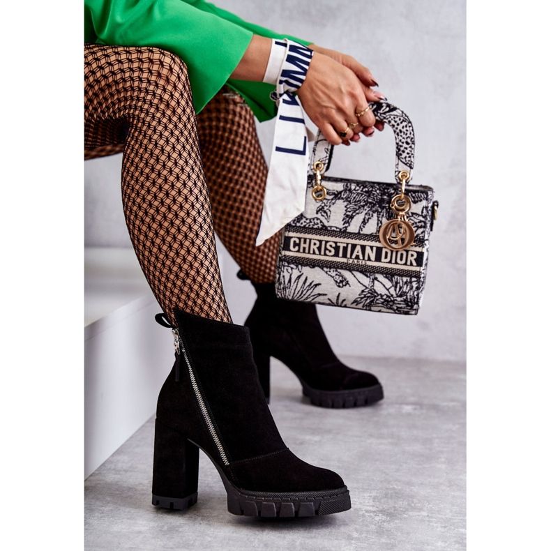 Modische Wildlederstiefel auf High Heel Laura Messi 2509 Schwarz 2