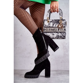 Modische Wildlederstiefel auf High Heel Laura Messi 2509 Schwarz 1