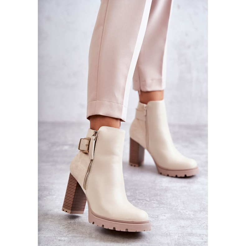 FE1 Eco-Leder-Stiefel auf High Heels mit einem dekorativen Reißverschluss Beige Rosita 1