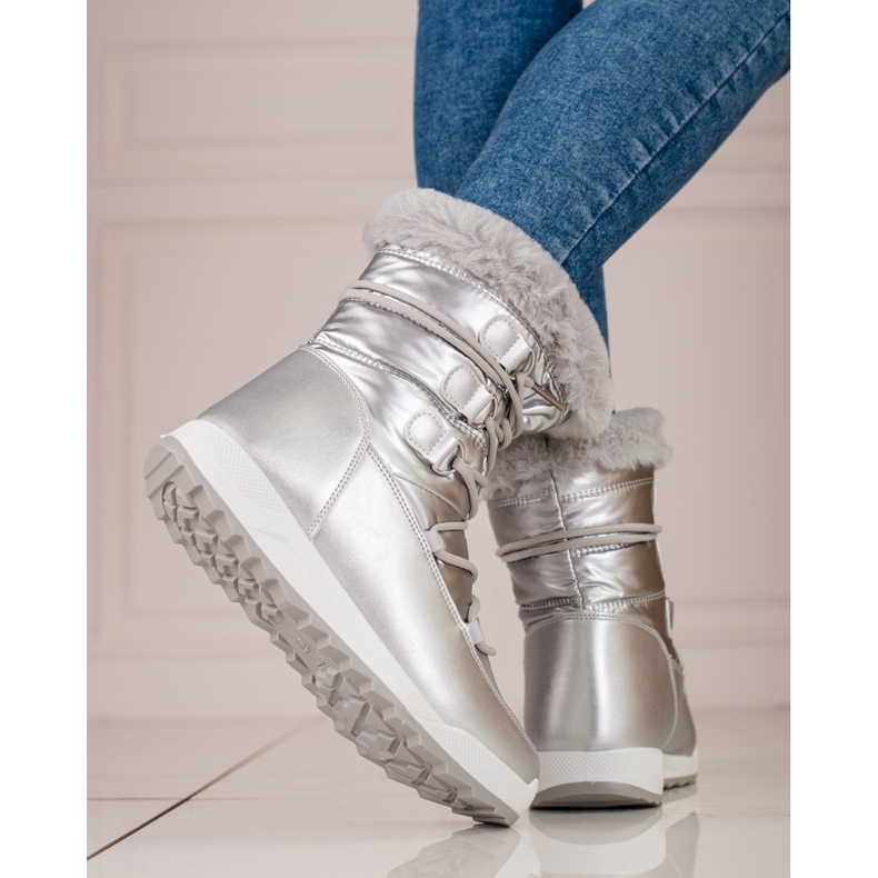 Schneestiefel für Damen auf der silbernen Shelovet-Plattform 2