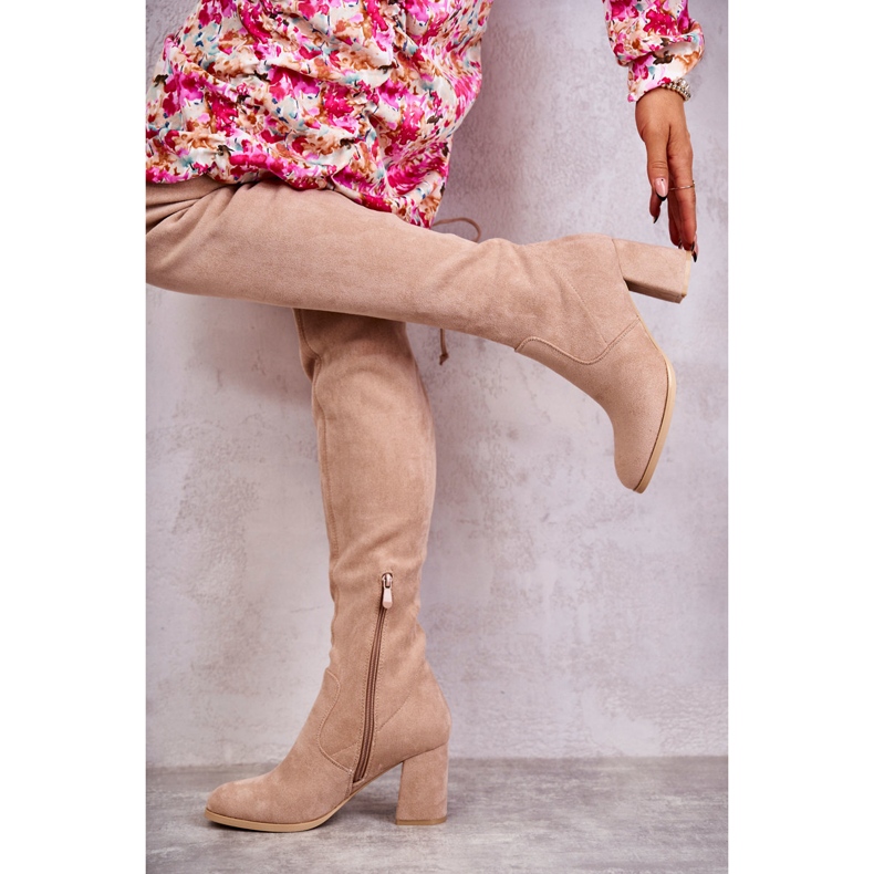 FE1 Klassische Clarissa Overknee-Stiefel aus beigefarbenem Wildleder braun 2