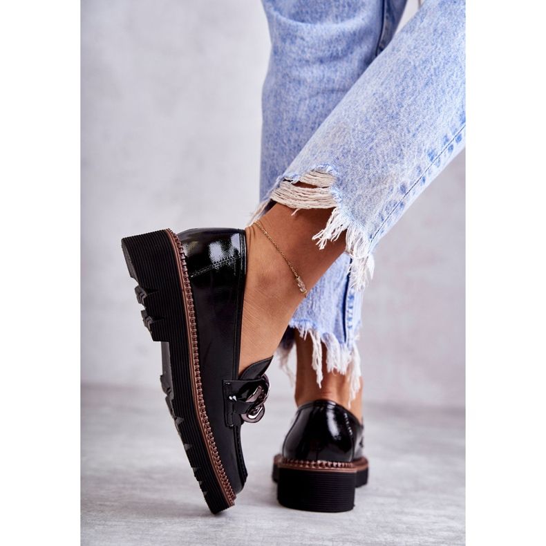 Vinceza Lackierte Loafer auf der schwarzen Reidun-Plattform 2