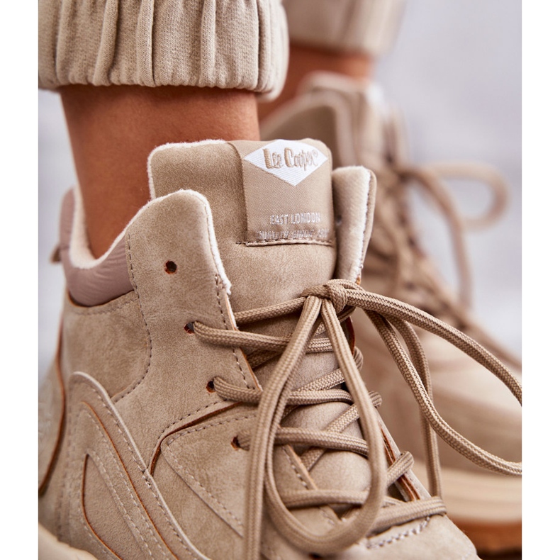Wanderschuhe auf der Plattform Lee Cooper LCJ-22-44-1352L Beige 2