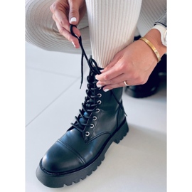 BM Bassschwarze Stiefel 2