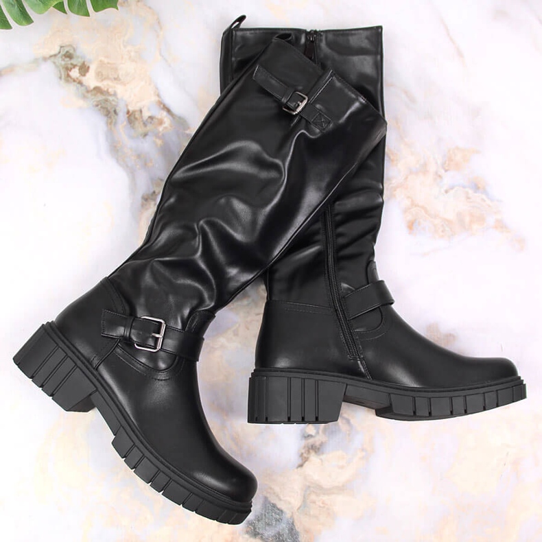 Jezzi Schwarze Damenstiefel mit verstellbarer Schnalle Vinceza 1