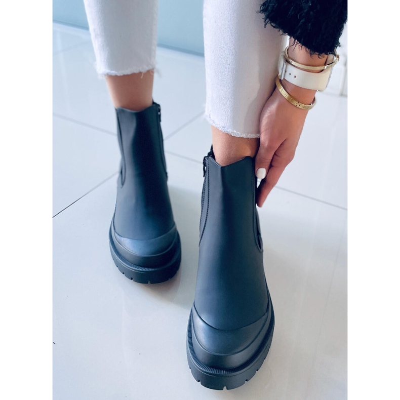 Carey Schwarze Jodhpur-Stiefel 1