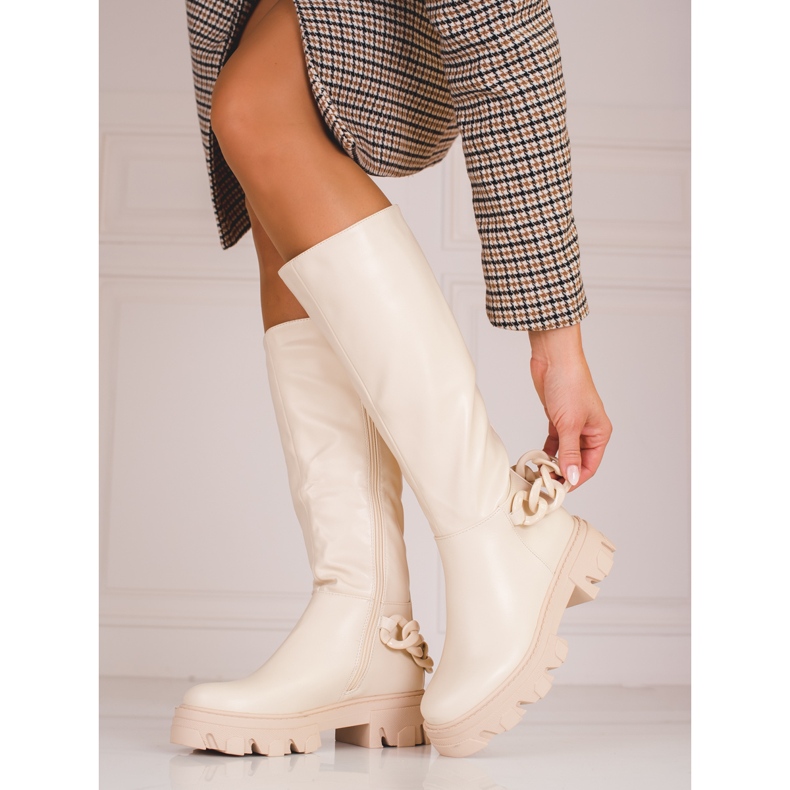 Beige Damenstiefel auf dicker Shelovet-Sohle 1