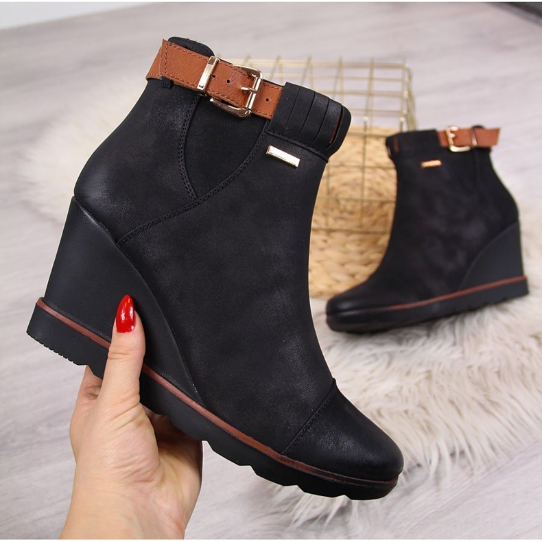 Filippo Schwarz Schwarze Flip-Flops mit Keilabsatz 1