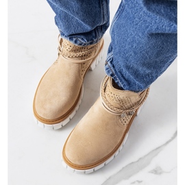 BM Beige Langridge-Stiefel 1