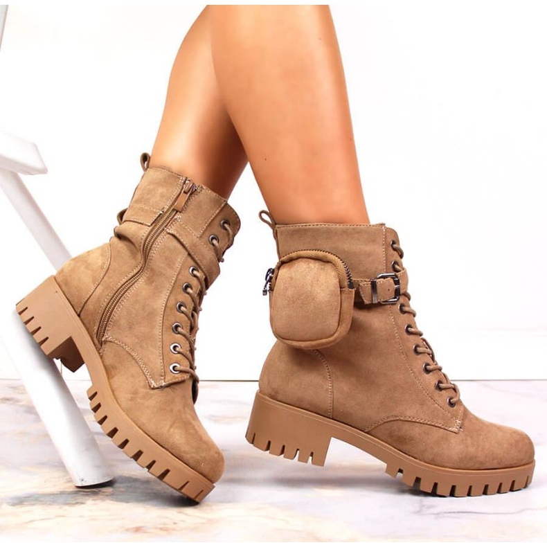 Trapper mit Tasche, isoliertes Wildleder Jezzi W JEZ370 beige 1