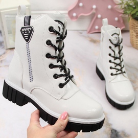 S.Barski Weiß isolierte Lackstiefel von S. Bararski 1