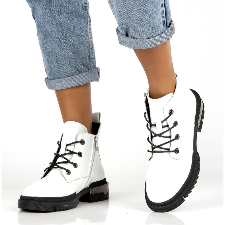 Filippo DBT4173 Isolierte Lackstiefel, Weiß 4