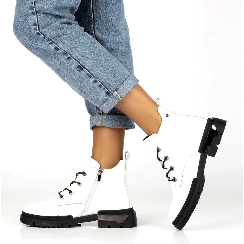 Filippo DBT4173 Isolierte Lackstiefel, Weiß 3