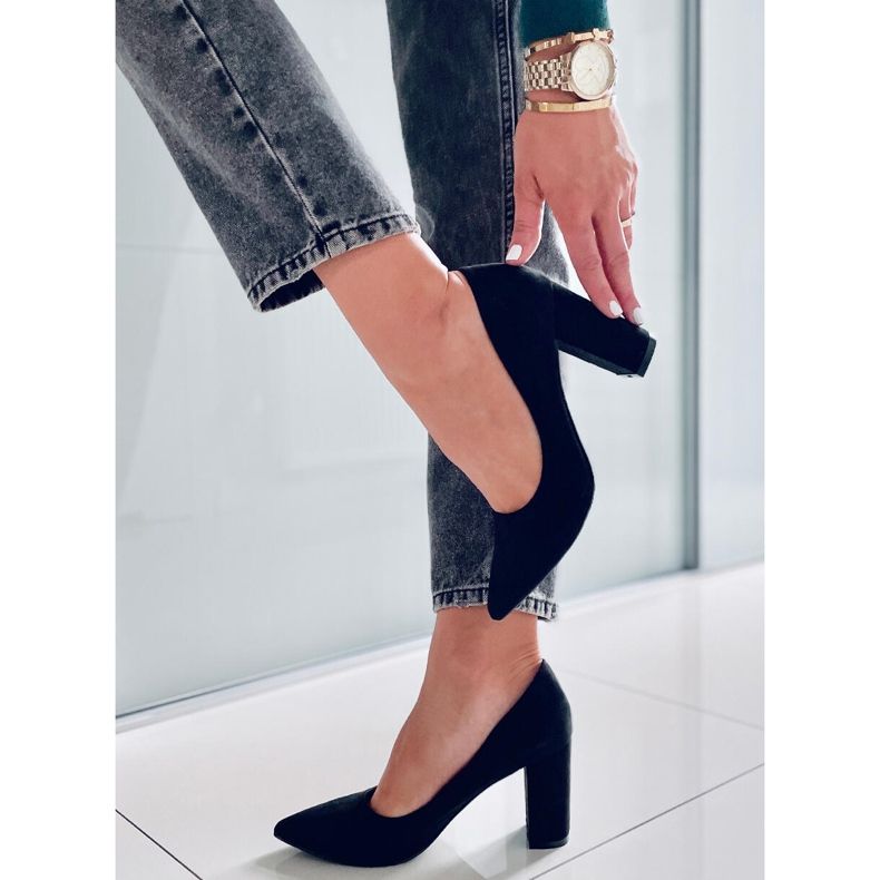 PA1 Pumps auf der Ivonne Black Post schwarz 2