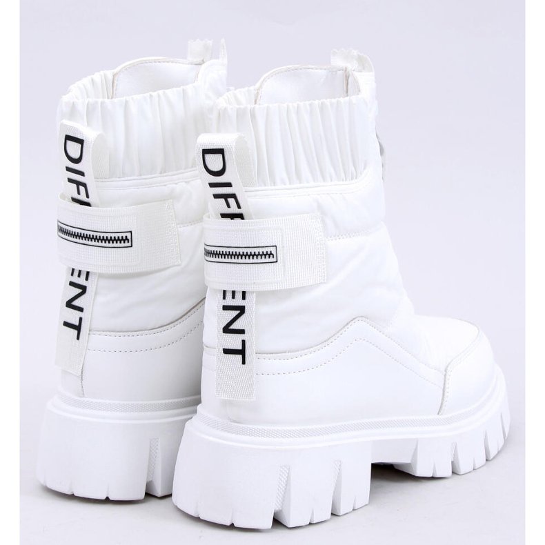 PA1 Isolierte Schneestiefel von Joanie White weiß 2