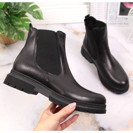 Schwarze Dolce Pietro Stiefeletten aus Leder zum Hineinschlüpfen 1