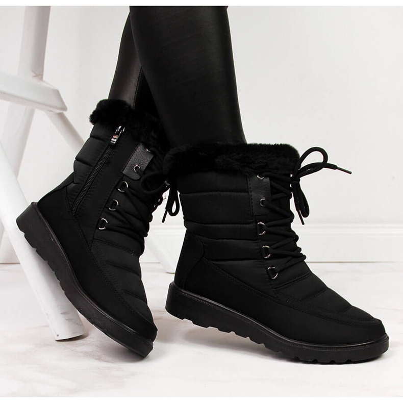 Isolierte Damen-Schneestiefel mit Fell schwarz Vinceza 1